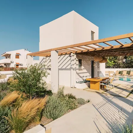 Villa 3 Complex *