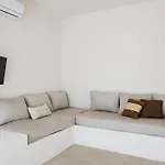 ヴィラ 3 Complex *