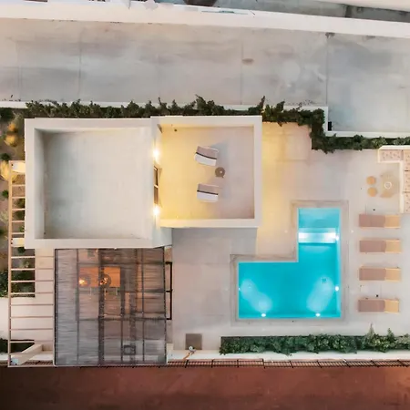 3 Complex * Kiotári